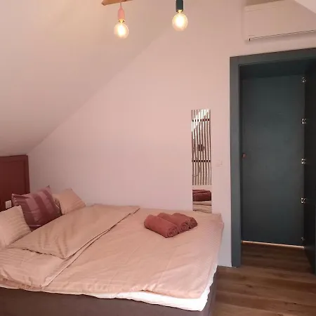 Stylish In The Historic Center Under The Castle