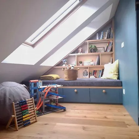 Stylish In The Historic Center Under The Castle Apartment