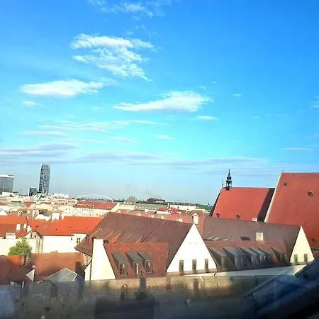 Stylish In The Historic Center Under The Castle