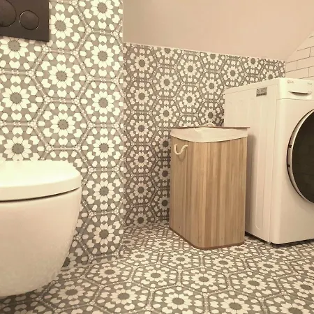 Апартаменты Stylish In The Historic Center Under The Castle