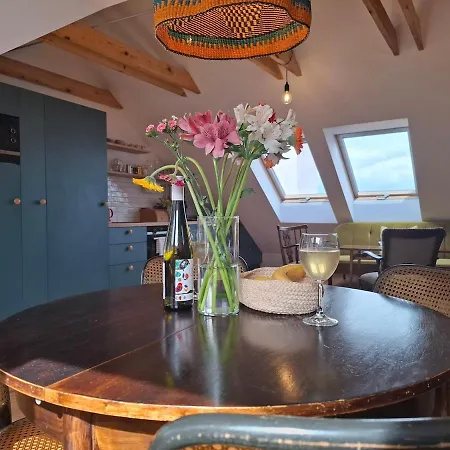 Stylish In The Historic Center Under The Castle Братислава